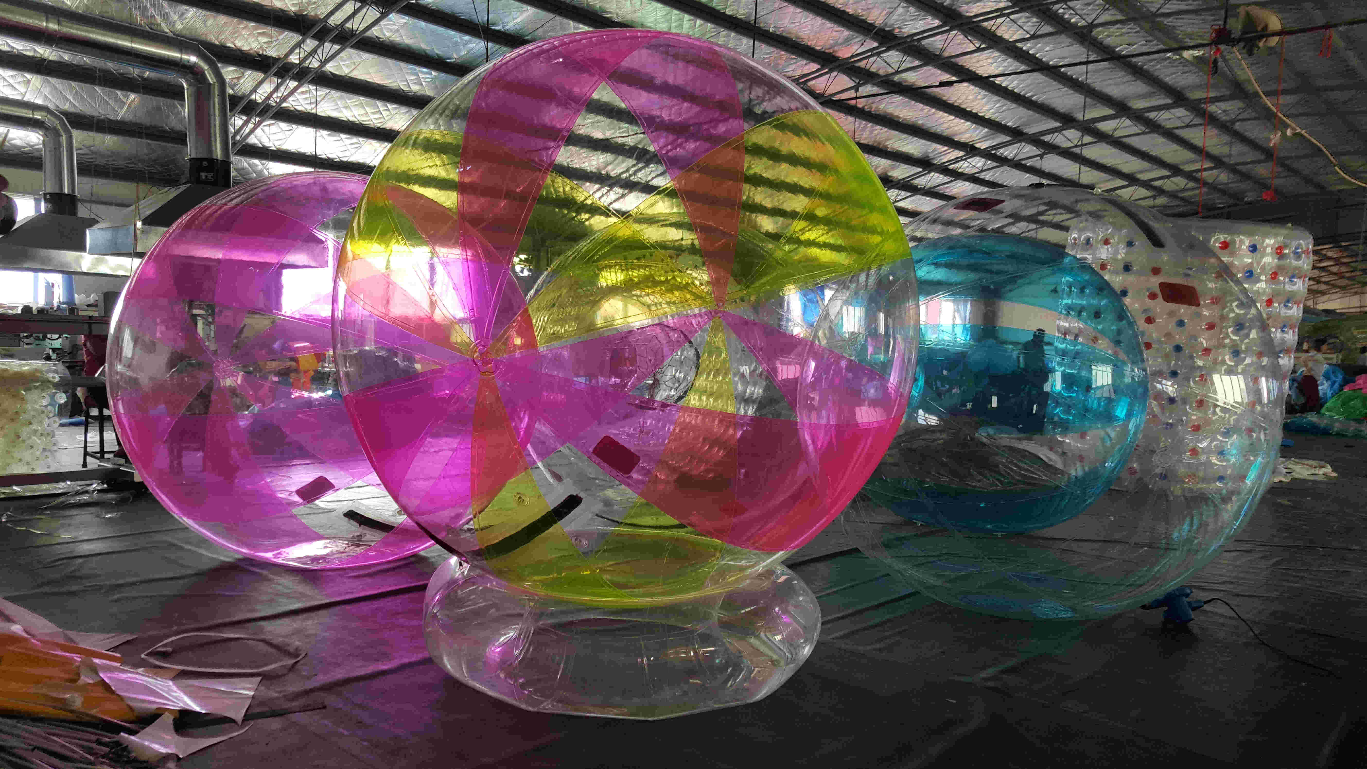 钦州景区采购水上步行球